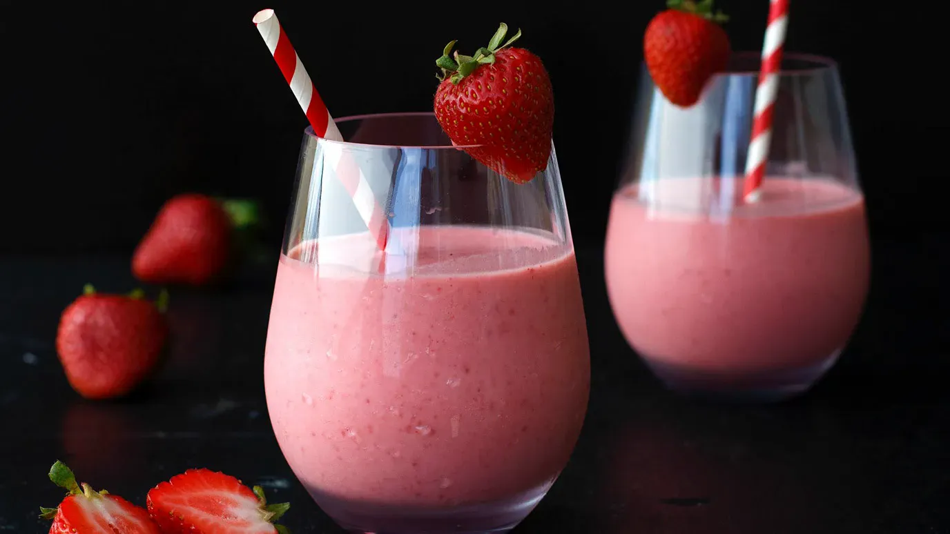 Berry Ginger and Oat Smoothie