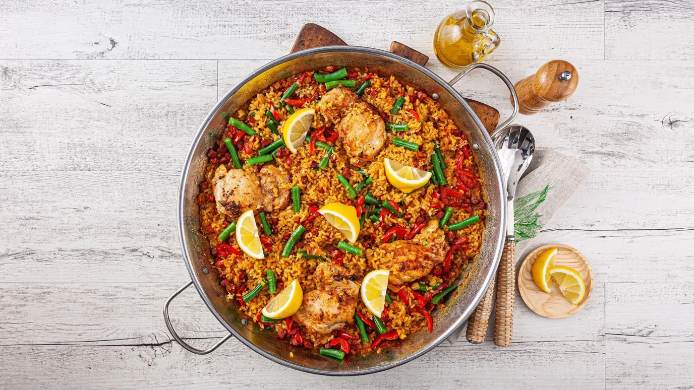 Garlic Chicken & Pork Paella