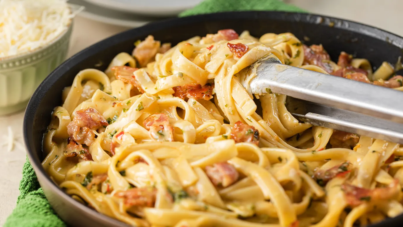 Creamy Basil Carbonara