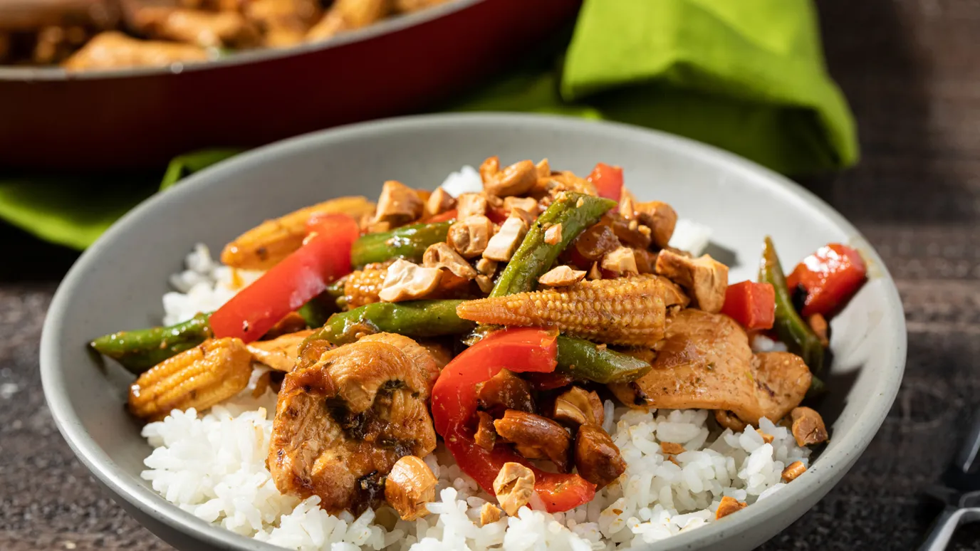 Thai Seasoning Chicken and Cashew Stir Fry